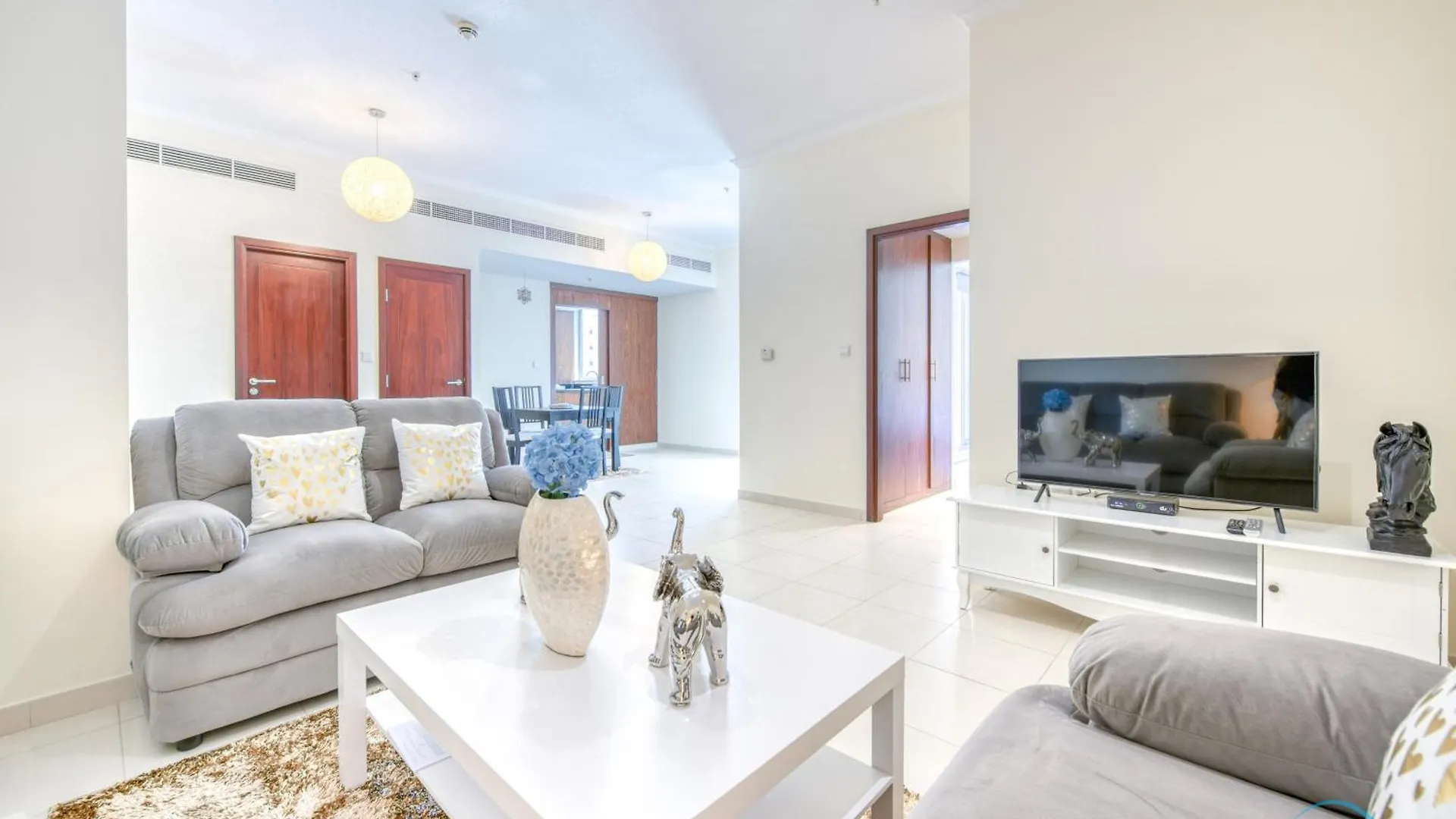아파트 Burj Khalifa Lake Vicinity Perfect 1Br Escape, Residences 7, Downtown Dubai By Deluxe Holiday Homes 아랍에미리트
