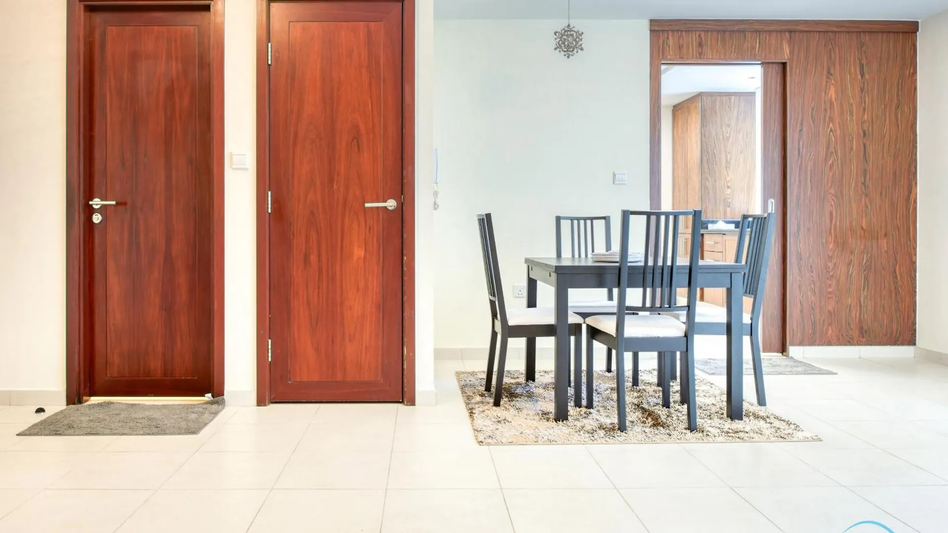 Burj Khalifa Lake Vicinity Perfect 1Br Escape, Residences 7, Downtown Dubai By Deluxe Holiday Homes 0*,  아랍에미리트