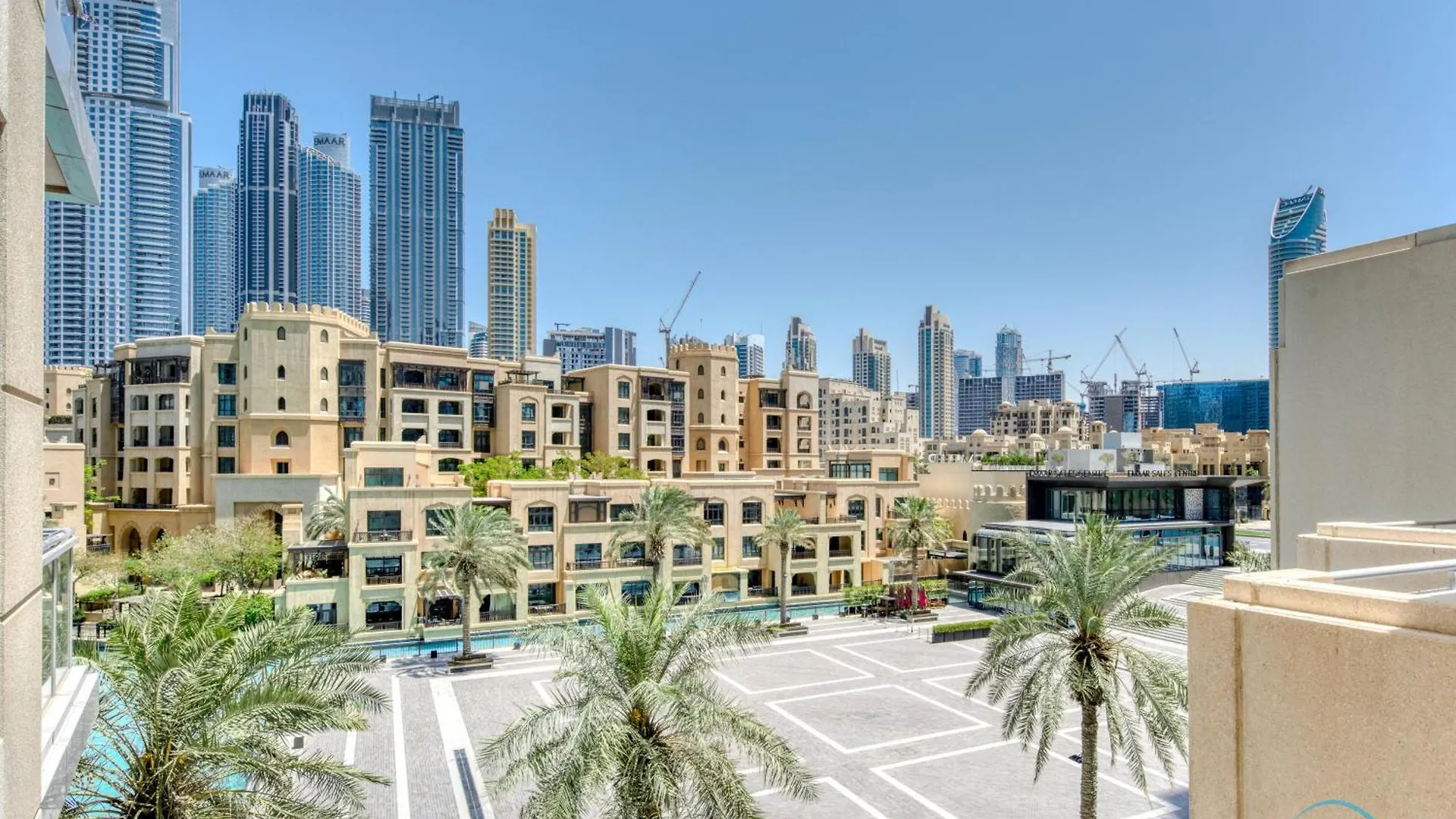 Burj Khalifa Lake Vicinity Perfect 1Br Escape, Residences 7, Downtown Dubai By Deluxe Holiday Homes 아파트